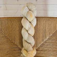 Load image into Gallery viewer, Miss Skinny - "Stjernestøv"