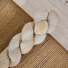 Load image into Gallery viewer, Miss Skinny - "Stjernestøv"