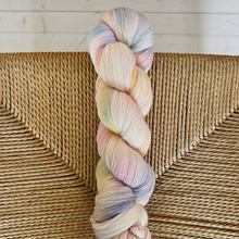 Load image into Gallery viewer, Miss Skinny - "Et sted i minnet"