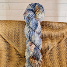 Load image into Gallery viewer, Krølle "Desember"