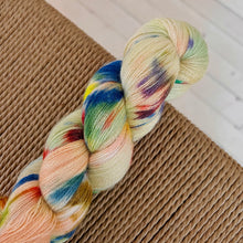 Load image into Gallery viewer, Miss Skinny - "Kandinskij #3"