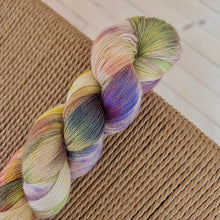 Load image into Gallery viewer, Miss Skinny - "Van Gogh"