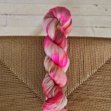 Load image into Gallery viewer, Miss Skinny - "Rosa Helikopter"