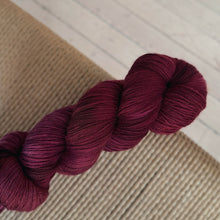 Load image into Gallery viewer, Kremen - "Velvet"