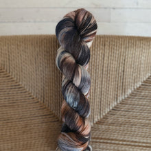 Load image into Gallery viewer, Miss Skinny - "Blackbird"