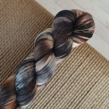 Load image into Gallery viewer, Miss Skinny - "Blackbird"