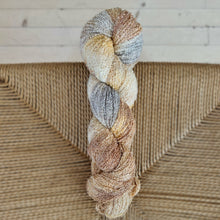 Load image into Gallery viewer, Krølle "Still"