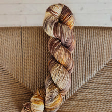 Load image into Gallery viewer, Knust Sparegris - "/Golden"