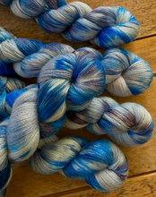 Load image into Gallery viewer, Miss Skinny - "Blue Moon"
