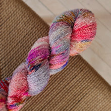 Load image into Gallery viewer, Krølle "Jenter"