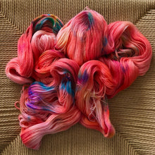 Load image into Gallery viewer, Miss Skinny - "Beth"