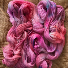 Load image into Gallery viewer, Miss Skinny - "Kiss"