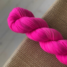 Load image into Gallery viewer, Myk Merino - "Barbie girl"