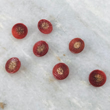 Load image into Gallery viewer, Vintage glassknapper #114