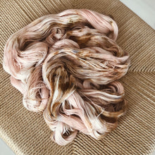 Load image into Gallery viewer, "Miss Skinny" - "Noora" 011