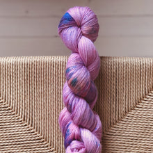 Load image into Gallery viewer, "Miss Skinny" - "Maeve" 022