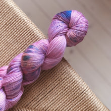 Load image into Gallery viewer, "Miss Skinny" - "Maeve" 022