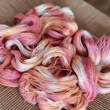 Load image into Gallery viewer, "Miss Skinny" - "Rose" 027