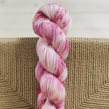 Load image into Gallery viewer, Miss Skinny - "Pinky Pie" 032