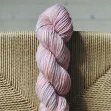 Load image into Gallery viewer, Skatten - "Bridget Jones"