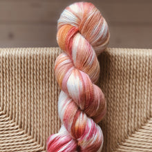 Load image into Gallery viewer, Miss Skinny - "Apple jack" 033