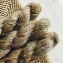 Load image into Gallery viewer, Skyfly - "Braveheart" 001