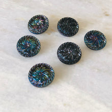 Load image into Gallery viewer, Vintage glassknapper #120