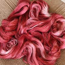 Load image into Gallery viewer, Miss Skinny - "Roses" 053