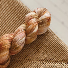 Load image into Gallery viewer, Miss Skinny - "We are gonna live" 047