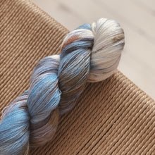 Load image into Gallery viewer, Miss Skinny - "Riv i hjertet" 052