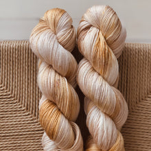 Load image into Gallery viewer, Luksusdyret - "Hvis verden" 002