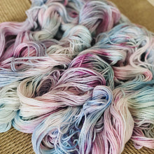 Load image into Gallery viewer, Luksusdyret - "Magisk" 003