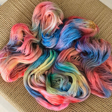 Load image into Gallery viewer, Miss Skinny - "Kissing"