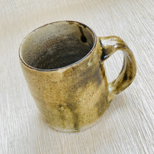 Load image into Gallery viewer, KS x GT - Grådigkopp #004