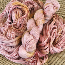 Load image into Gallery viewer, Miss Skinny - "Suzanne" 057