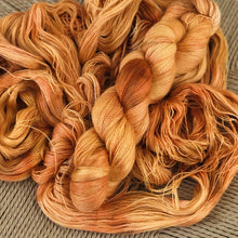 Load image into Gallery viewer, Miss Skinny - "Orange is the new black" 061