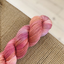 Load image into Gallery viewer, Miss Skinny - "Rain down on me" 062