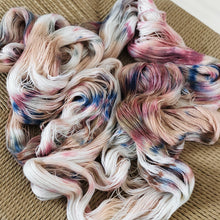 Load image into Gallery viewer, Miss Skinny - "A love story" 063