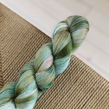 Load image into Gallery viewer, Miss Skinny - "Green Day" 065