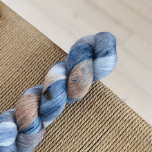 Load image into Gallery viewer, Miss Skinny - "House by the sea" 068