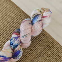 Load image into Gallery viewer, Luksusdyret - "Perfekt" 009