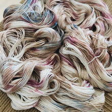 Load image into Gallery viewer, Luksusdyret - "Undercover" 010