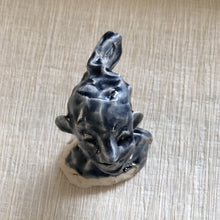 Load image into Gallery viewer, KS x GT - Skulptur "Dottie" #054