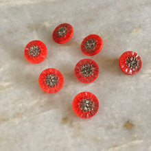 Load image into Gallery viewer, Vintage glassknapper #139