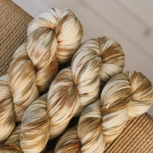 Load image into Gallery viewer, Slim Cash baby - "Fall on me"