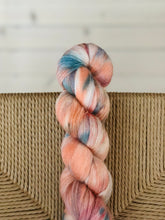 Load image into Gallery viewer, Miss Skinny - "OOAK - vakkert"