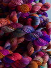 Load image into Gallery viewer, Myk Merino 50 g - "Symphony"
