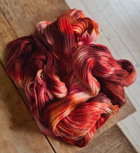 Load image into Gallery viewer, Miss Skinny - &quot;Bleeding Hearts&quot;
