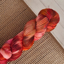 Load image into Gallery viewer, Miss Skinny - &quot;Bleeding Hearts&quot;
